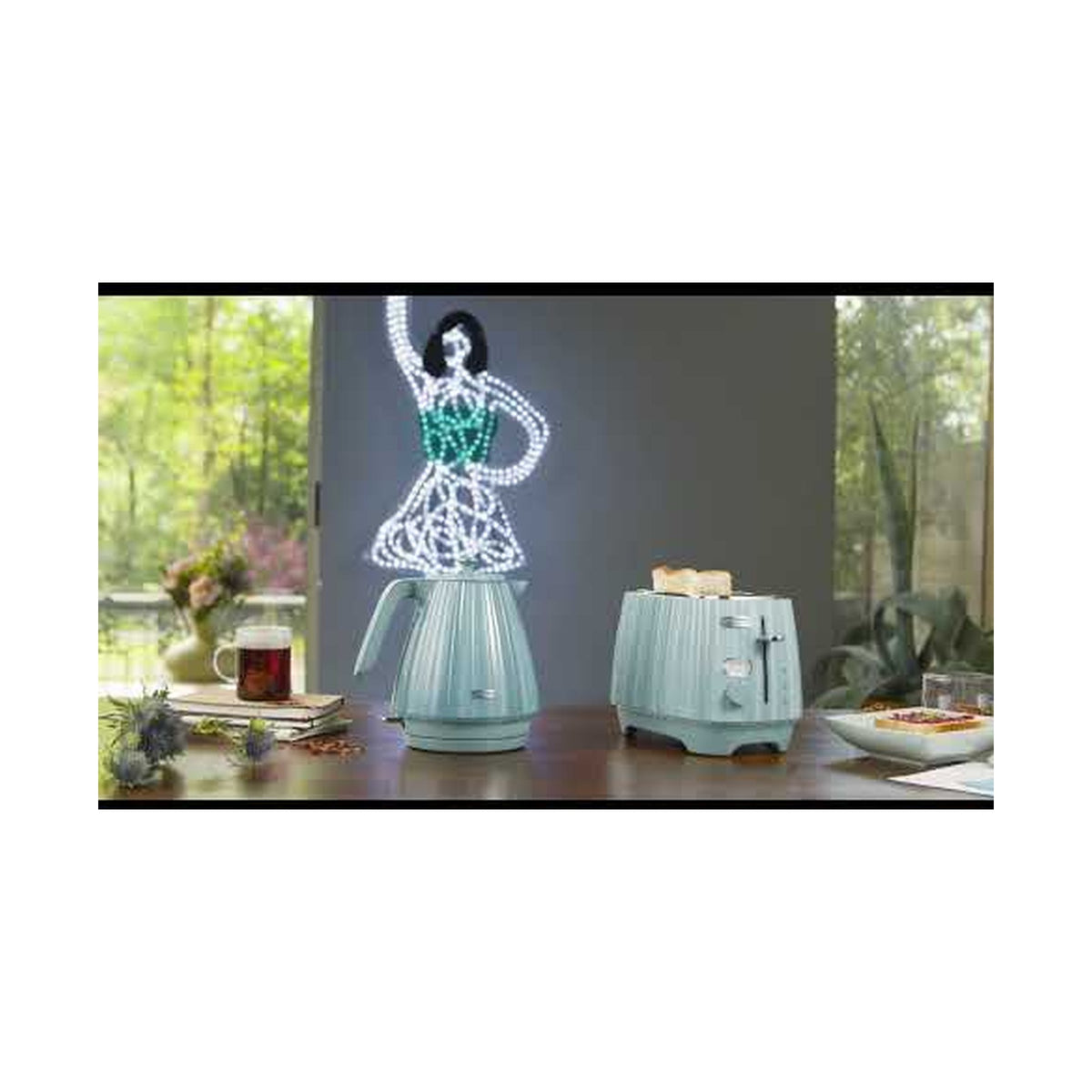 DeLonghi Ballerina 4 Slice toaster - Opaline White CTD4003.W