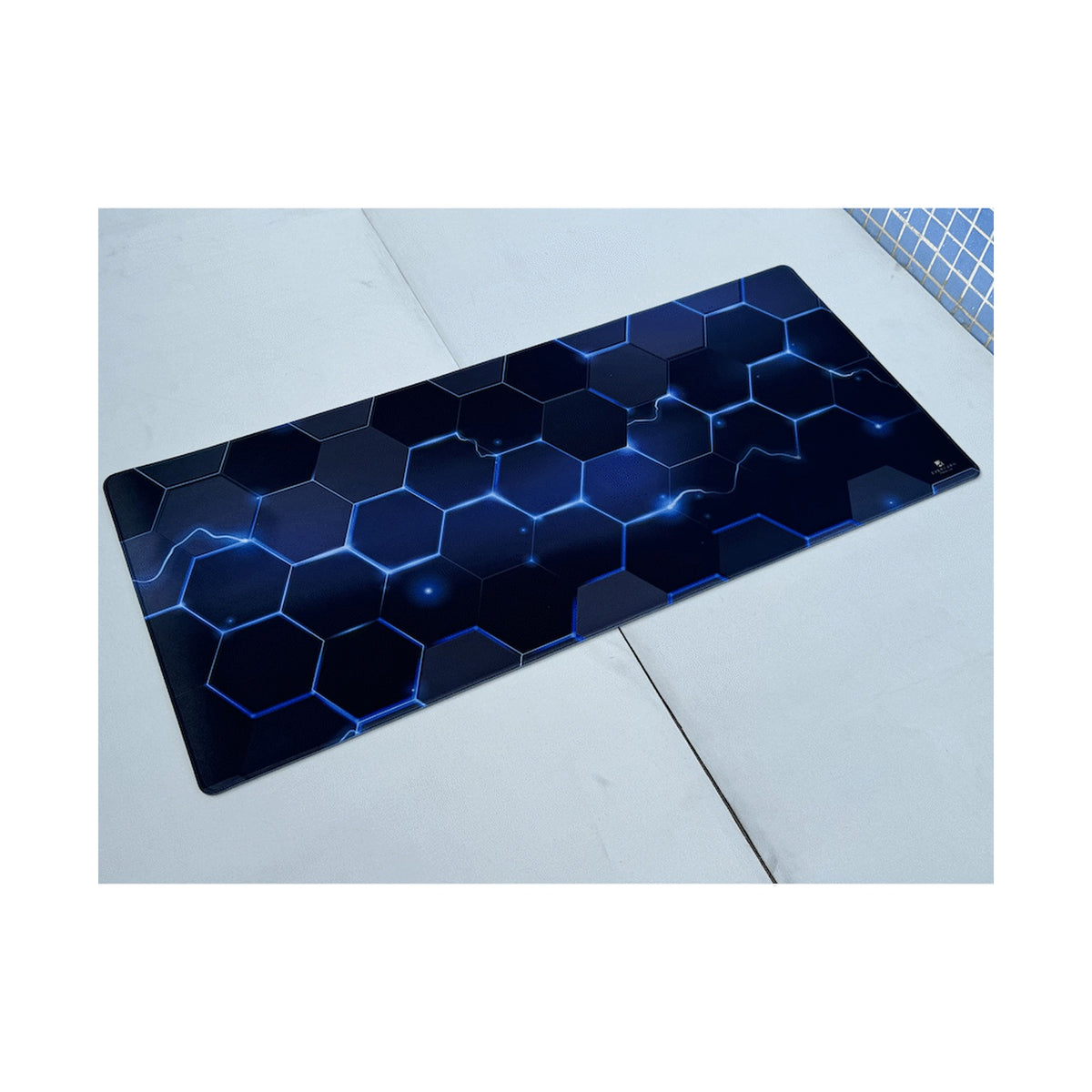 Everfurn Premium Geometric Large Desk Mat - Non-Slip - Polyester