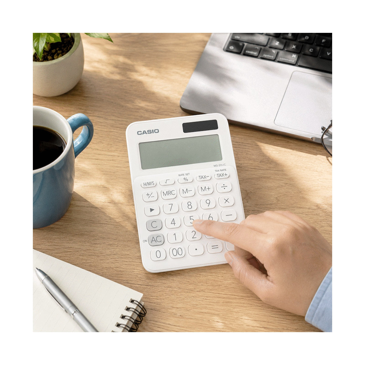 Casio MS-20UC - Desktop calculator 12 Digit - White