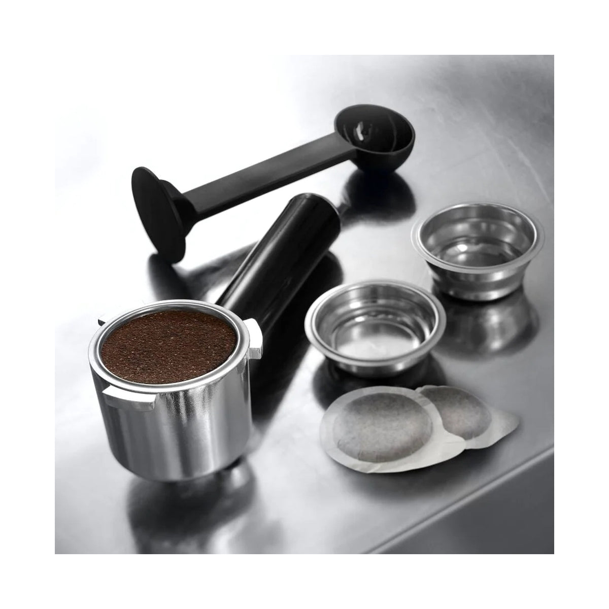 DeLonghi  Dedica Restyle EC685.M
