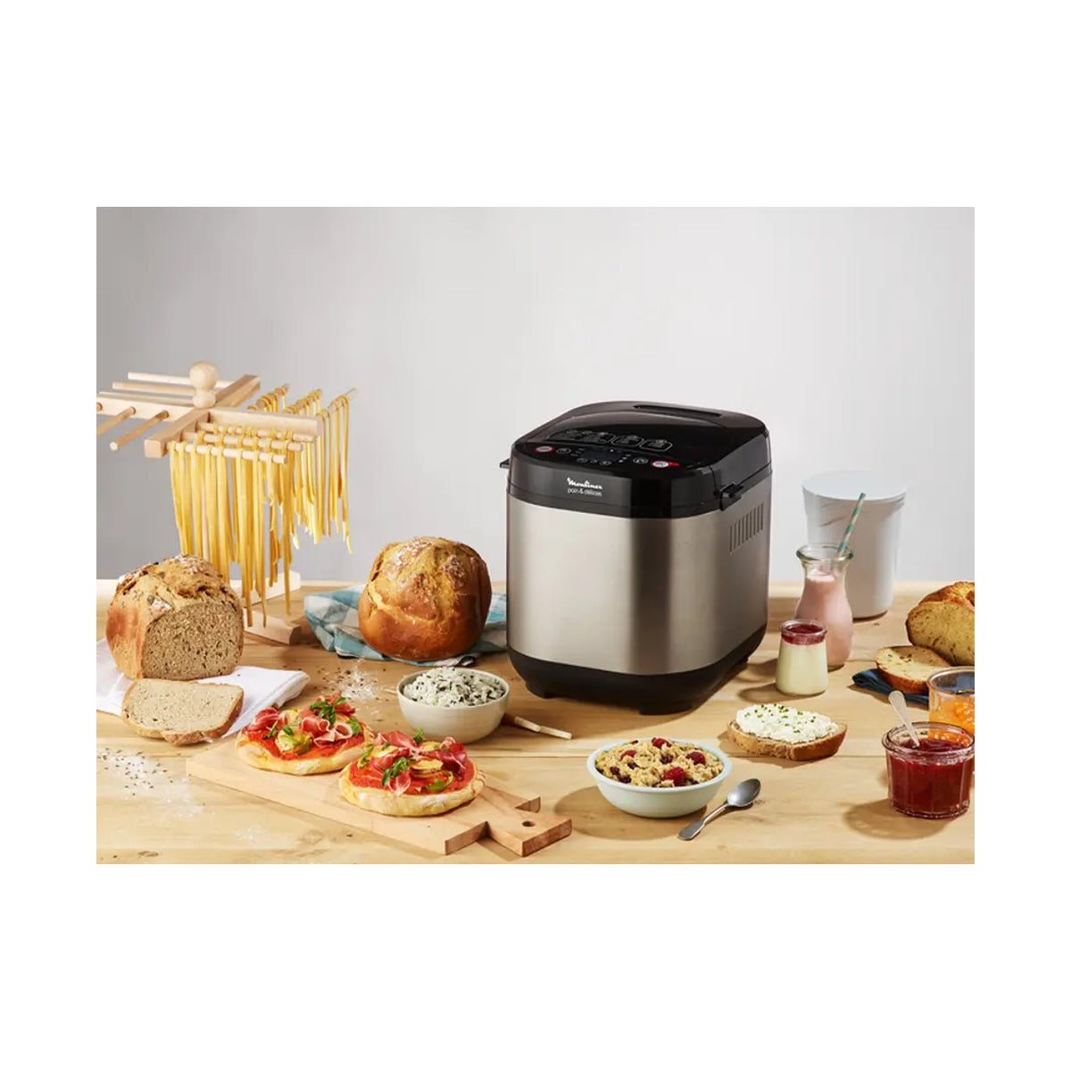 Moulinex 1 Kg S/Steel Breadmaker - 20 Programs OW240E30