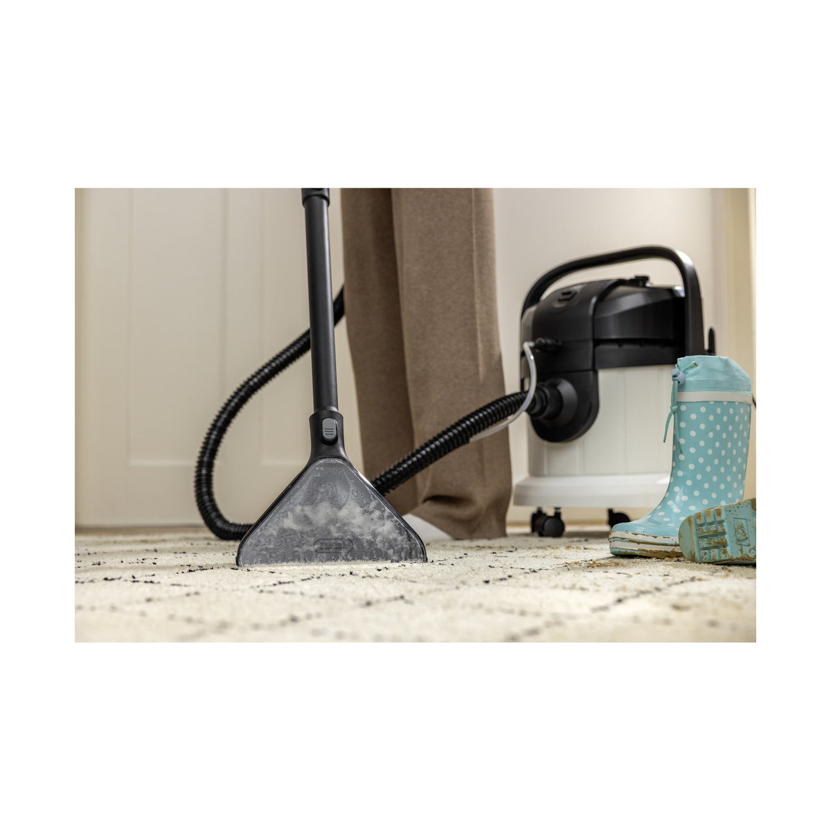 Karcher Electric washer-vacuum cleaner White