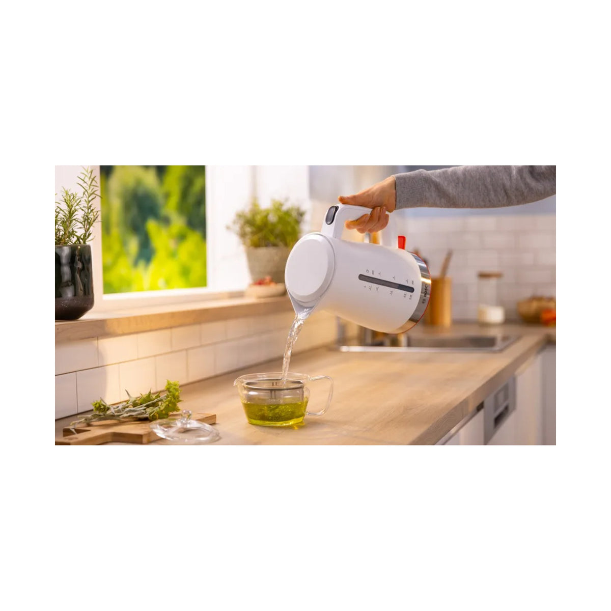 Bosch 1.7L Kettle White TWK4M221