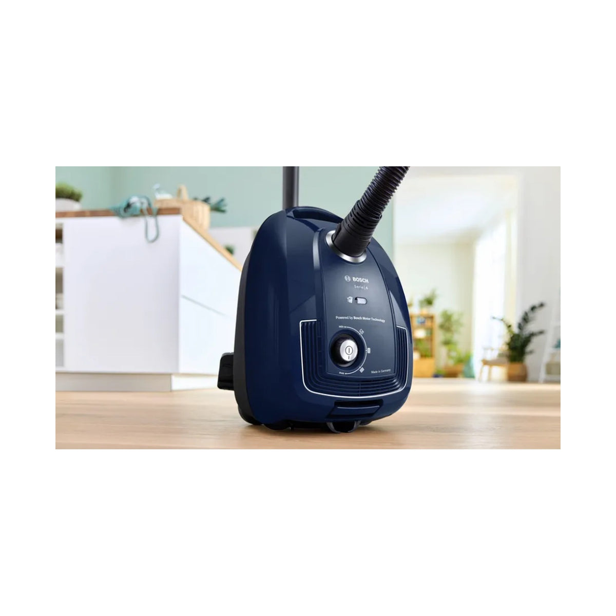 Bosch Series 4 Bagged Vacuum Cleaner BGL38WBU3H