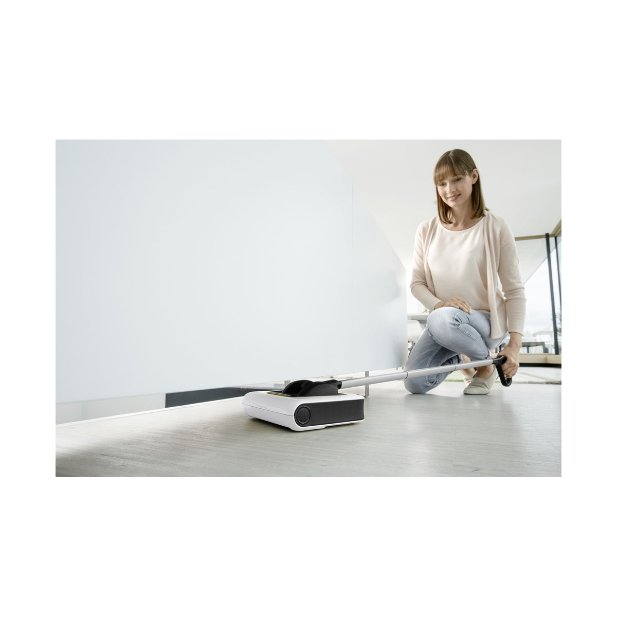 Karcher KB 5 Cordless electric broom 