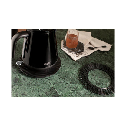 DeLonghi Eclettica Electric Kettle: Black KBY2001.BK 1.7L