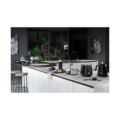 DeLonghi Eclettica Electric Kettle: Black KBY2001.BK 1.7L