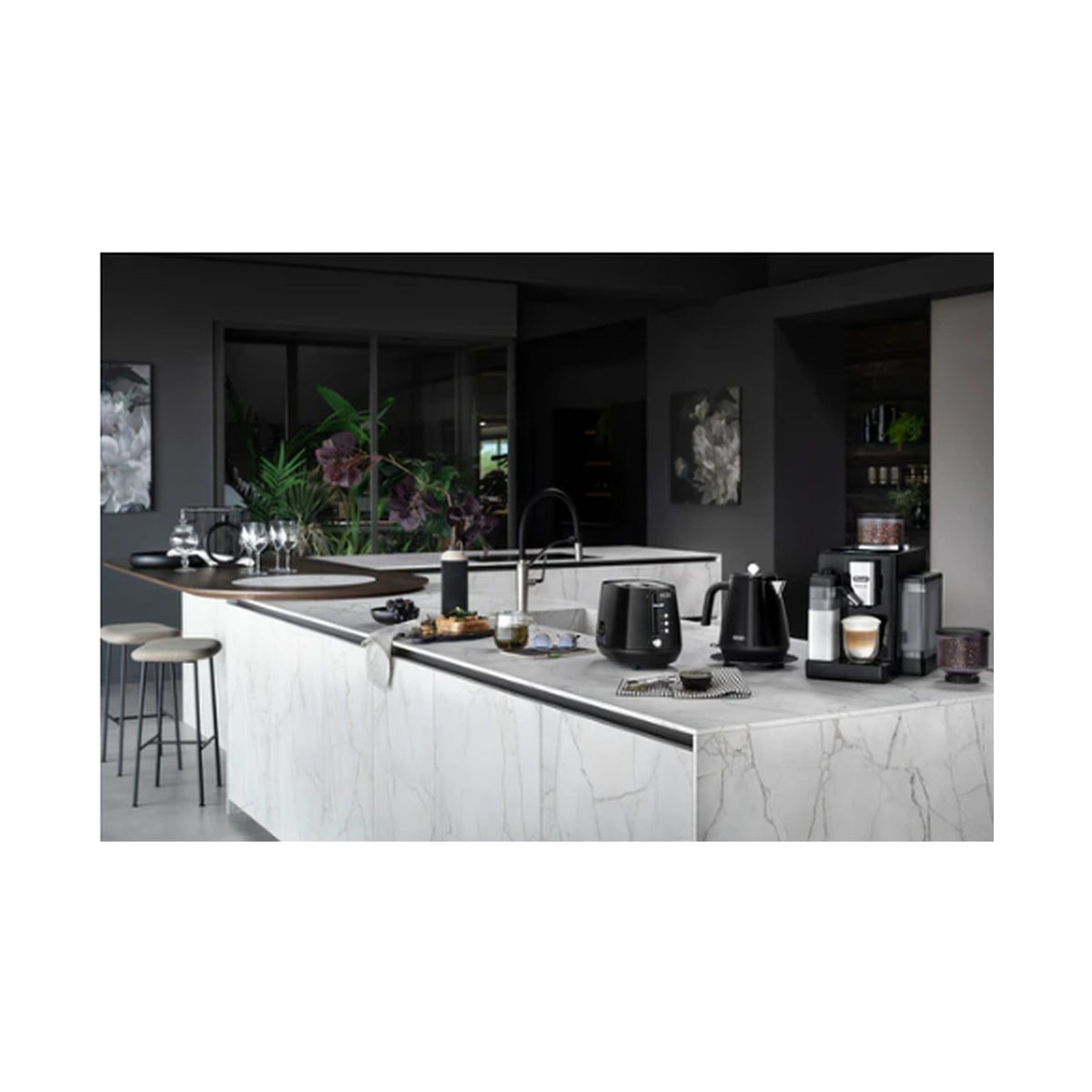 DeLonghi Eclettica 2 Slice Electric Toaster: Black CTY2103.BK