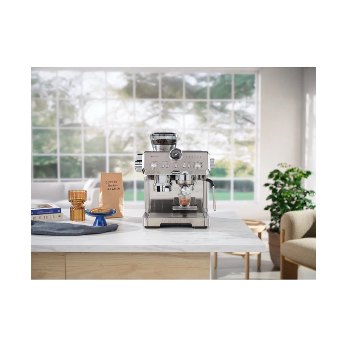DeLonghi La Specialista Opera Manual Pump Espresso Machine EC9555.M