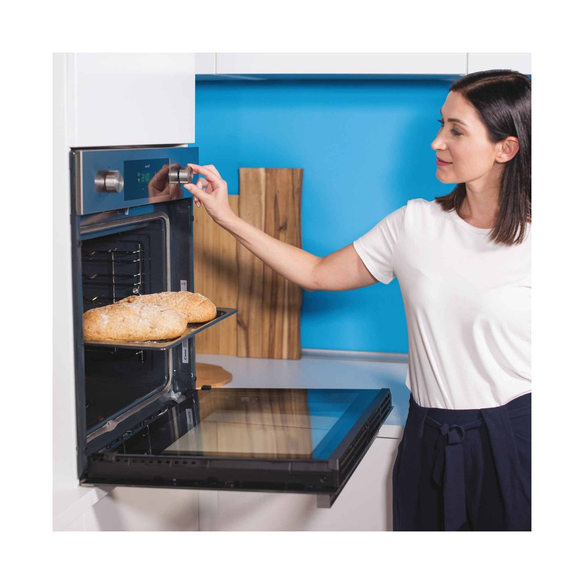 Care + Protect Extendable Baking Tray, extendable from 37 cm to 52 cm wide