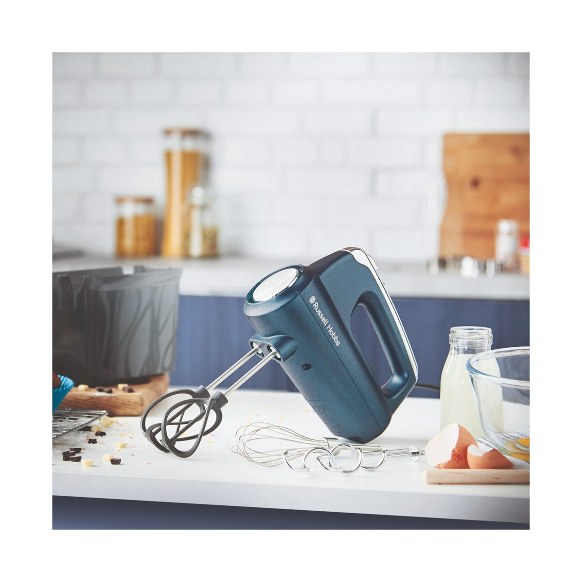 Russell Hobbs Swirl hand Mixer sapphire 350W. 25893SA 