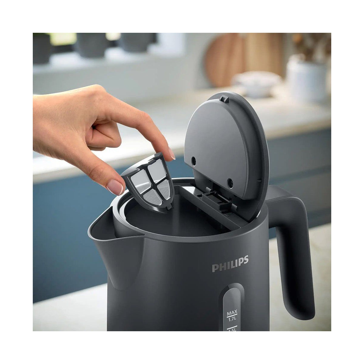 Philips Essential Collection Kettle 1000Series - Black HD9314/90