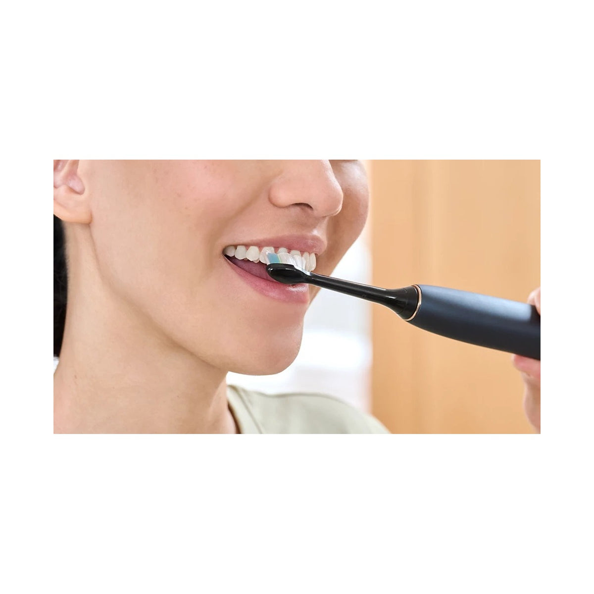 Philips Sonicare W2 Optimal WhiteInterchangeable Sonic Brush Heads - Black HX6062/88