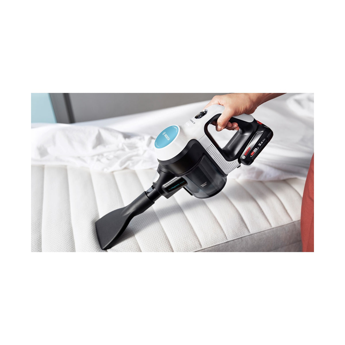 Bosch Rechargeable 2 in 1 Vacuum and Mop Unlimited 7 ProHygienic Aqua White BCS71HYG1