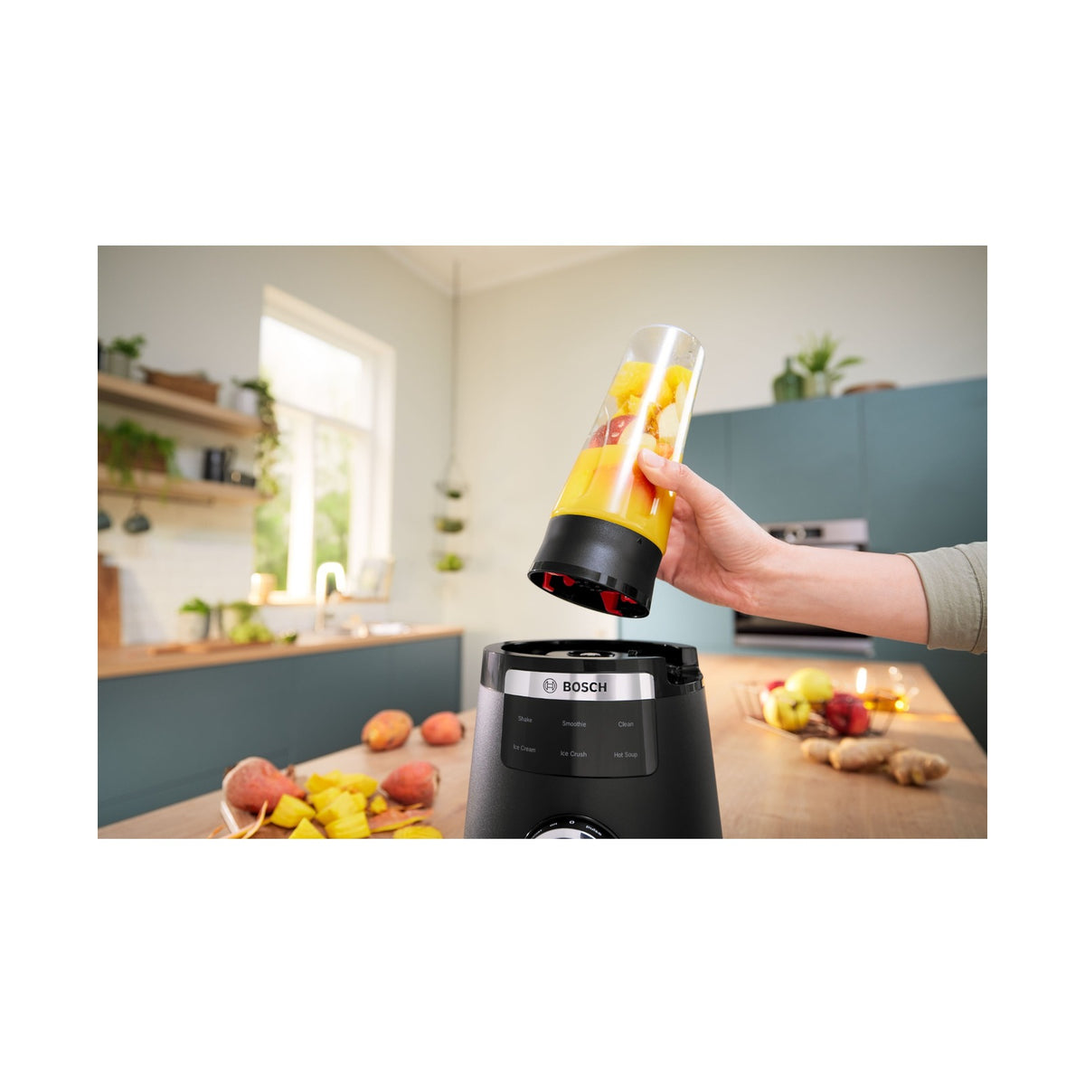 Bosch Series 6 VitaPower Blender  1800W Black MMB6652B