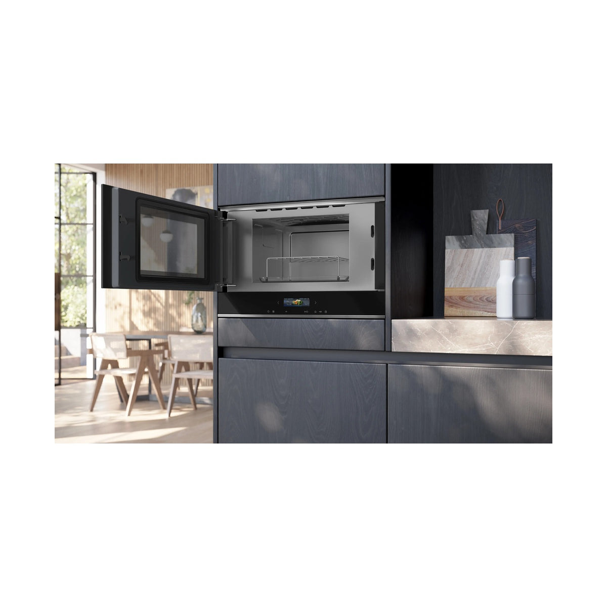 Siemens iQ700 Built In Microwave with grill Black BE732L1B1