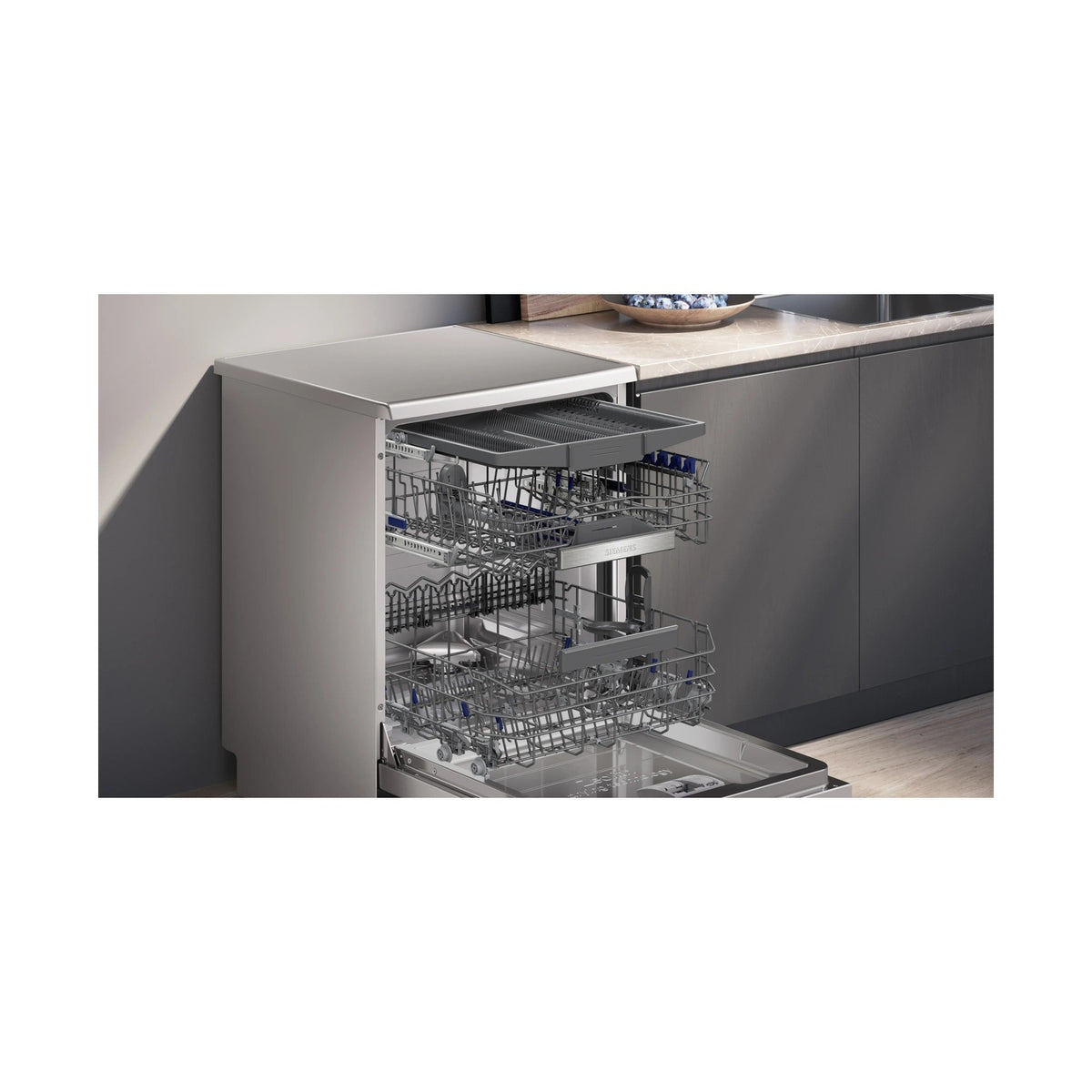 Siemens iQ700 Freestanding 14 Place Dishwasher 60cm Brushed Steel SN27ZI04CZ