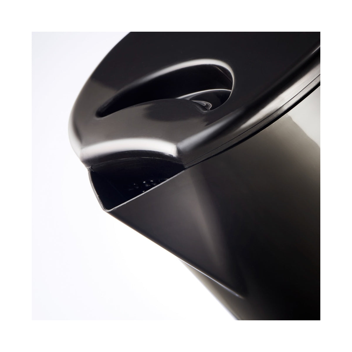 Pineware 1.7L Corded Kettle Black PPAK20