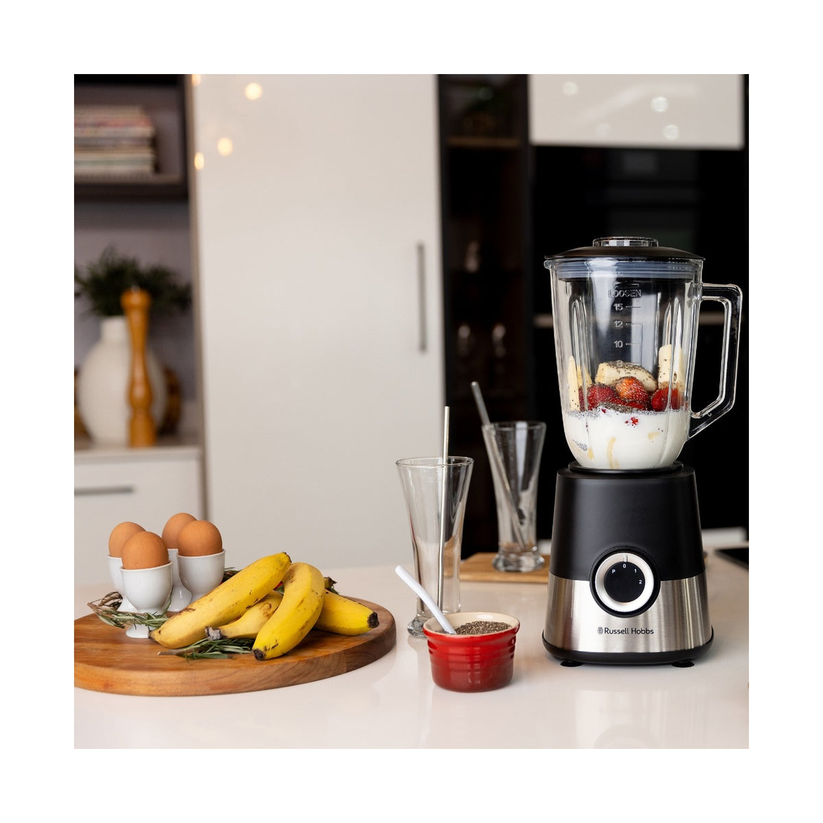Russell Hobbs Essence 1.5L 600W Glass Jug Blender RHB828