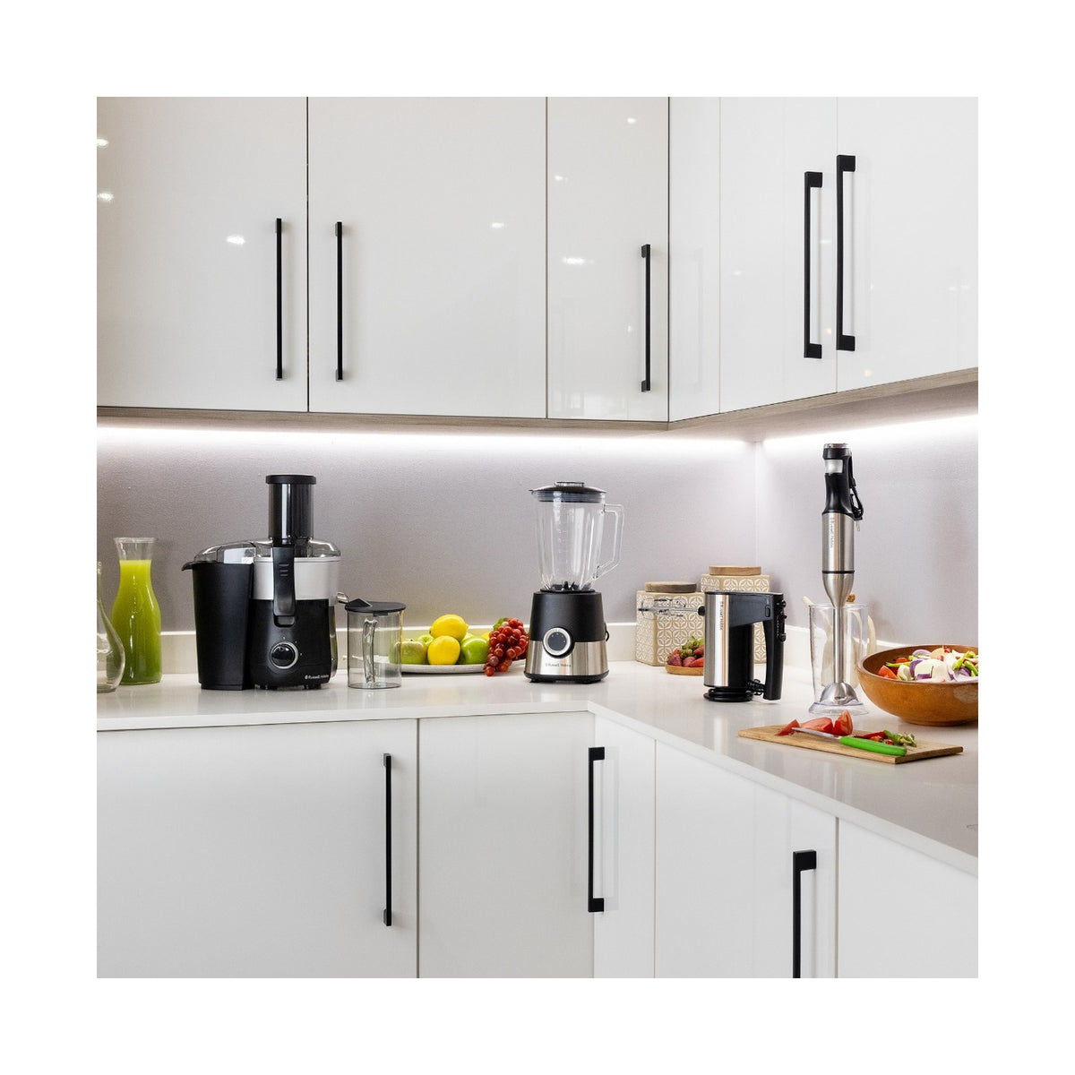 Russell Hobbs Essence 1.5L 600W Glass Jug Blender RHB828