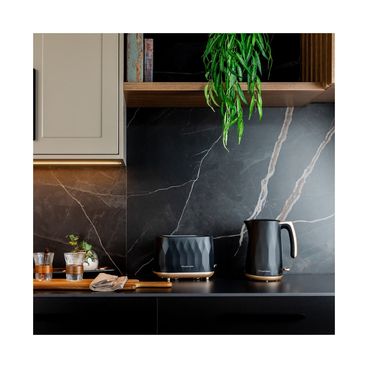 Russell Hobbs Umber Classique 1.7L Kettle RHPK05