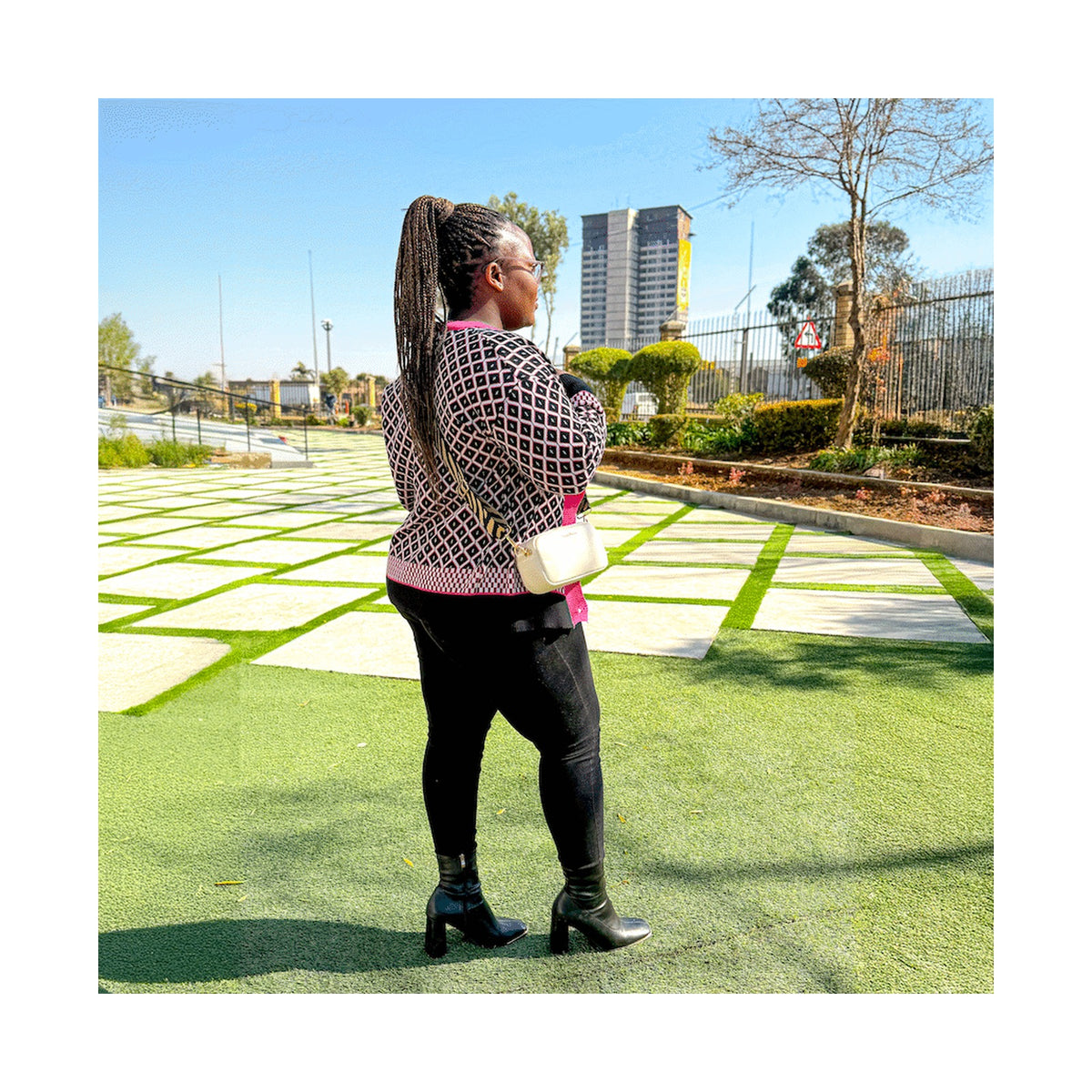 SupaNova Kayla Device Cross-Body - Cream