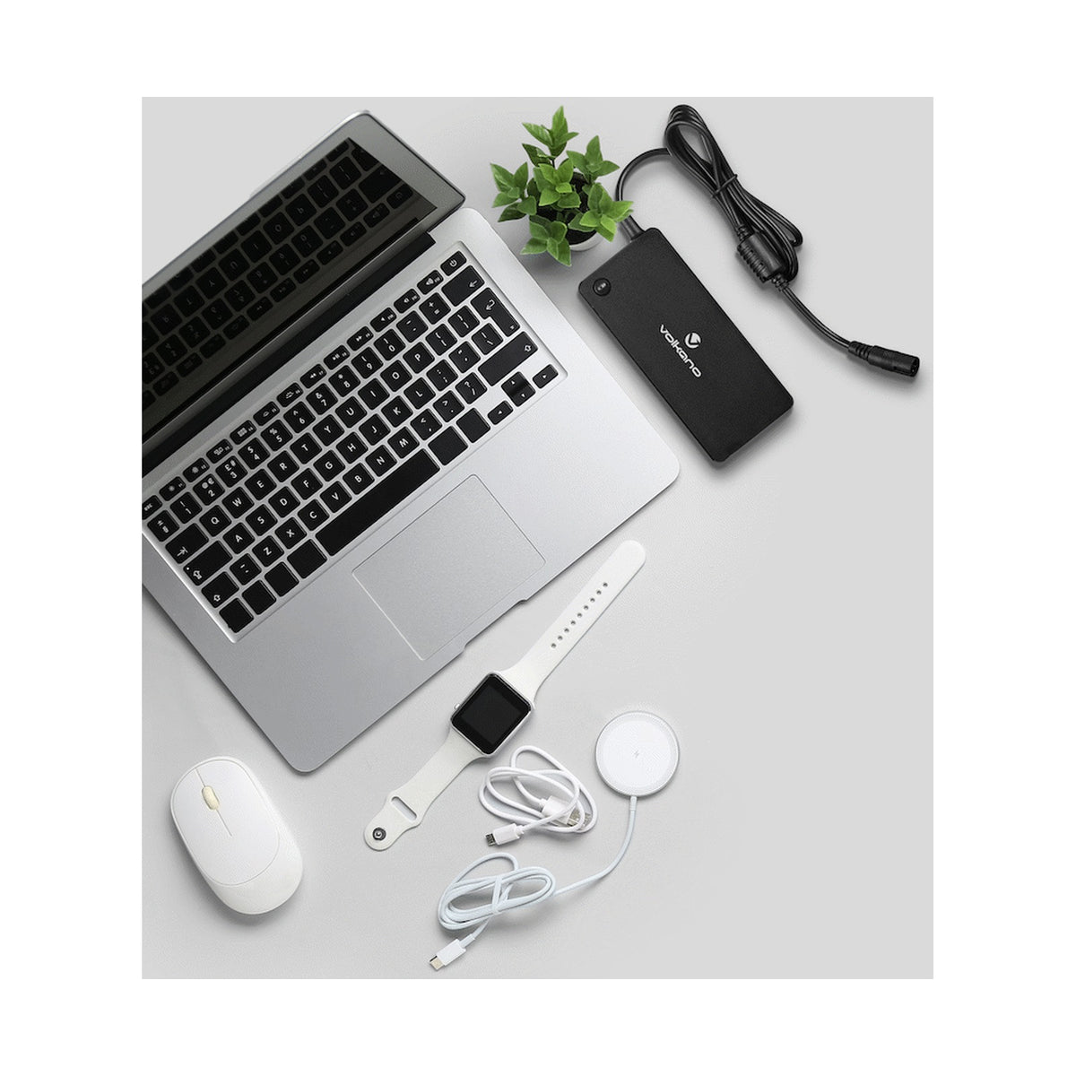 Volkano Omni Plus Universal 70W laptop charger with 12V out