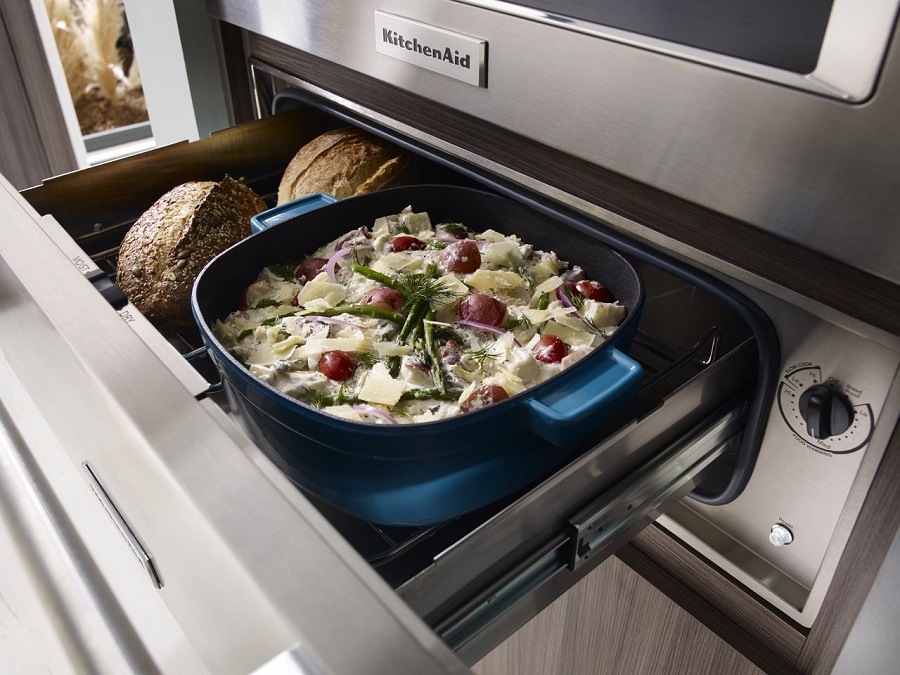 5 Advantages Of A Warming Drawer For Your Kitchen